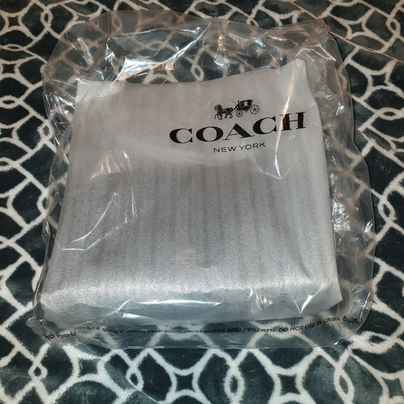 NEW COACH Sig Mia Crossbody - Picture 12 of 14